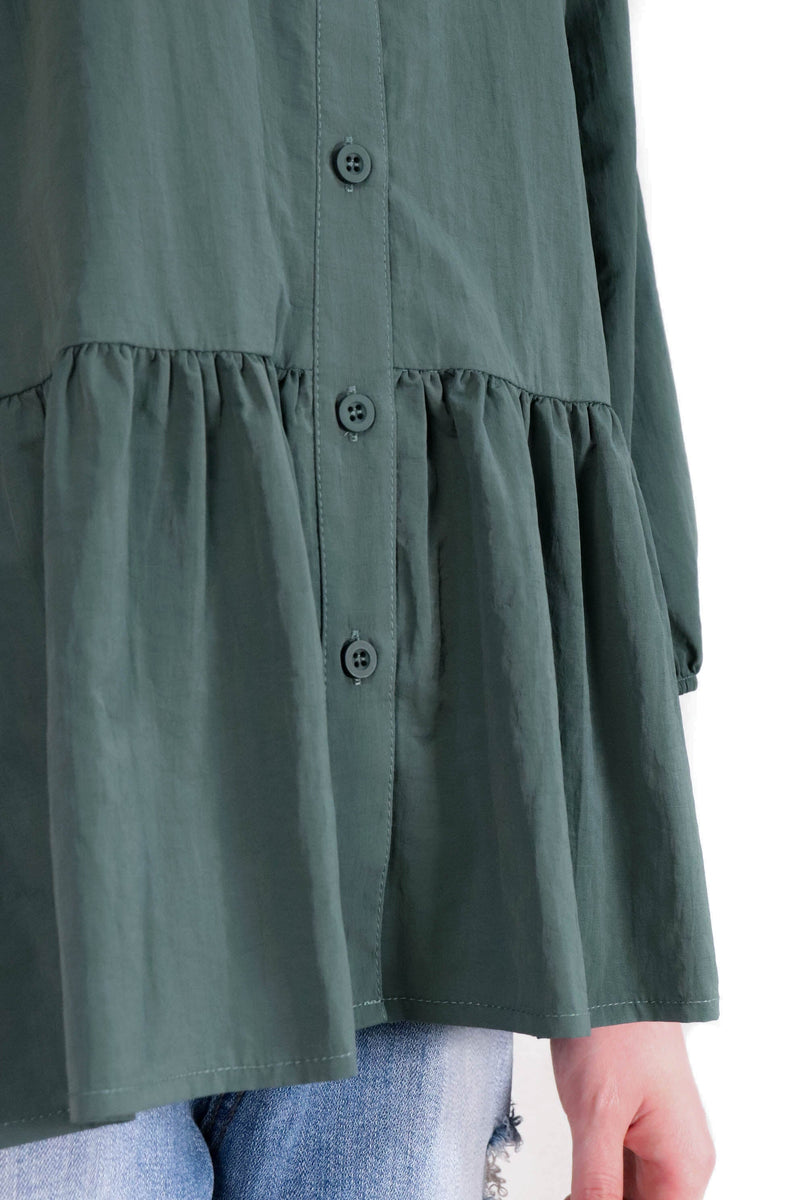 圓領造型防潑水風衣料上衣 (日本布料) - 綠色 - Chic Collection