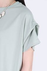簡約寬鬆造型打摺袖上衣 - 綠色 - Chic Collection