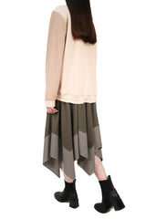 暗紋接拼棉質上衣 - 杏色 - Chic Collection