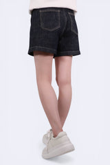 深色明線造型牛仔短褲 - Chic Collection