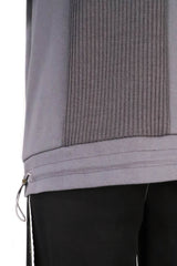 暗紋接拼棉質上衣 - 深灰色 - Chic Collection