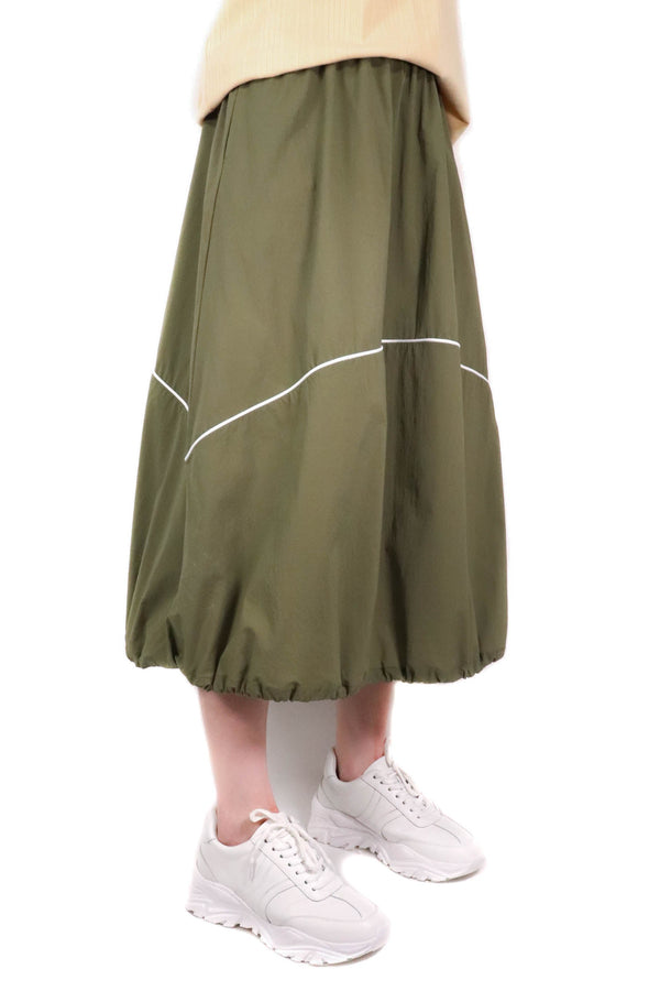 滾邊束帶設計半截裙 (日本布料) - 綠色 - Chic Collection