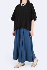 落肩荷葉袖簡約棉質上衣 - 黑色 - Chic Collection