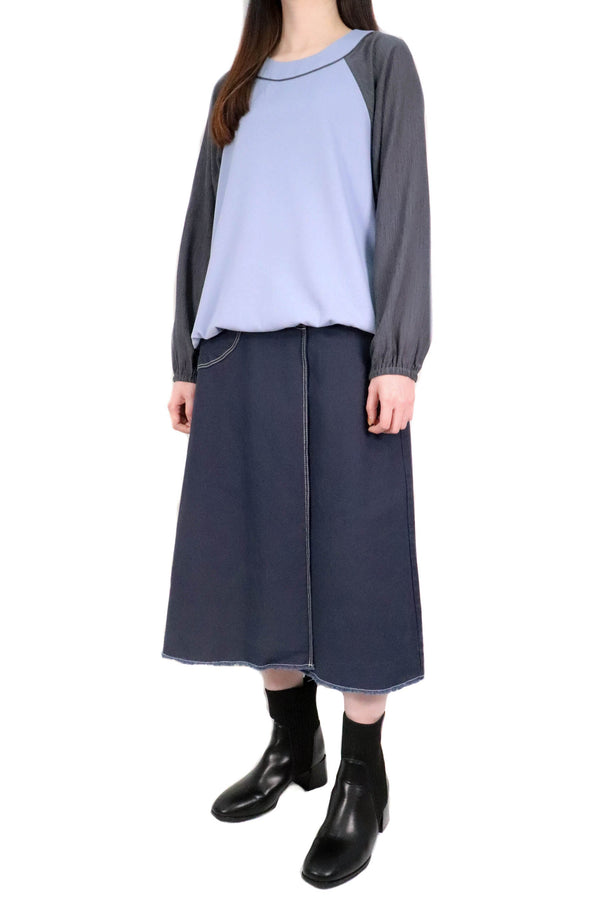 暗紋泡泡袖接拼上衣 (拼日本布料) - 藍色 - Chic Collection