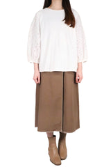 V型通花拼袖棉質上衣 - 白色 - Chic Collection