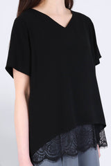 V領拼LACE下擺雪紡上衣 (拼日本布料) - 黑色 - Chic Collection