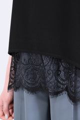 V領拼LACE下擺雪紡上衣 (拼日本布料) - 黑色 - Chic Collection