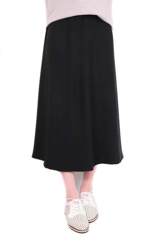 A line設計半截裙 (日本布料) - 黑色 - Chic Collection