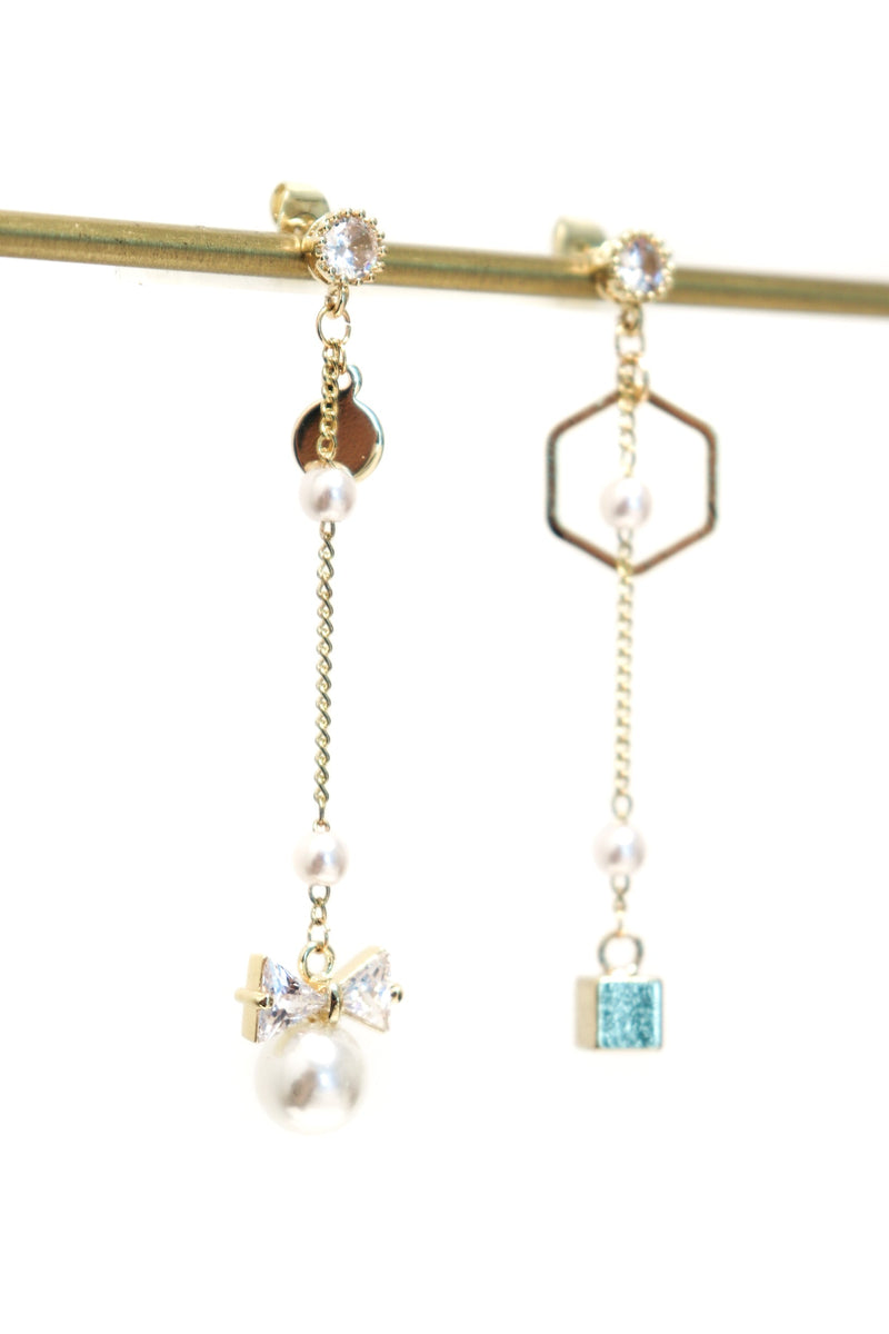 幾何珍珠鏈耳環 (銀針) - 金色 - Chic Collection