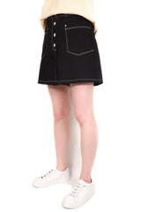 明線造型短裙褲 - 黑色 - Chic Collection