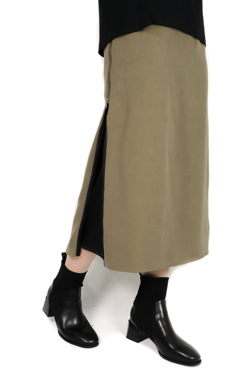 兩側拉鍊接拼仿麂皮半截裙 (日本布料) - 綠色 - Chic Collection