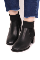 橡筋筒造型牛皮靴 - 黑色 - Chic Collection