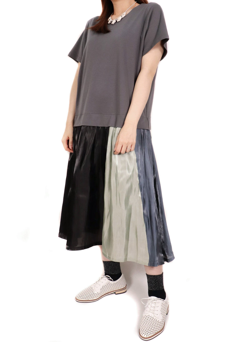 絲絹拼色連身裙 - 灰色 - Chic Collection